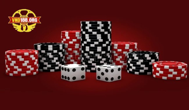 Giai đoạn 3 lá bài - Cách chơi Red Black Poker